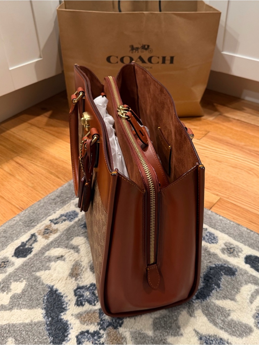 COACH BROOKE CARRYALL “LIKE NEW” - Picture 11 of 13